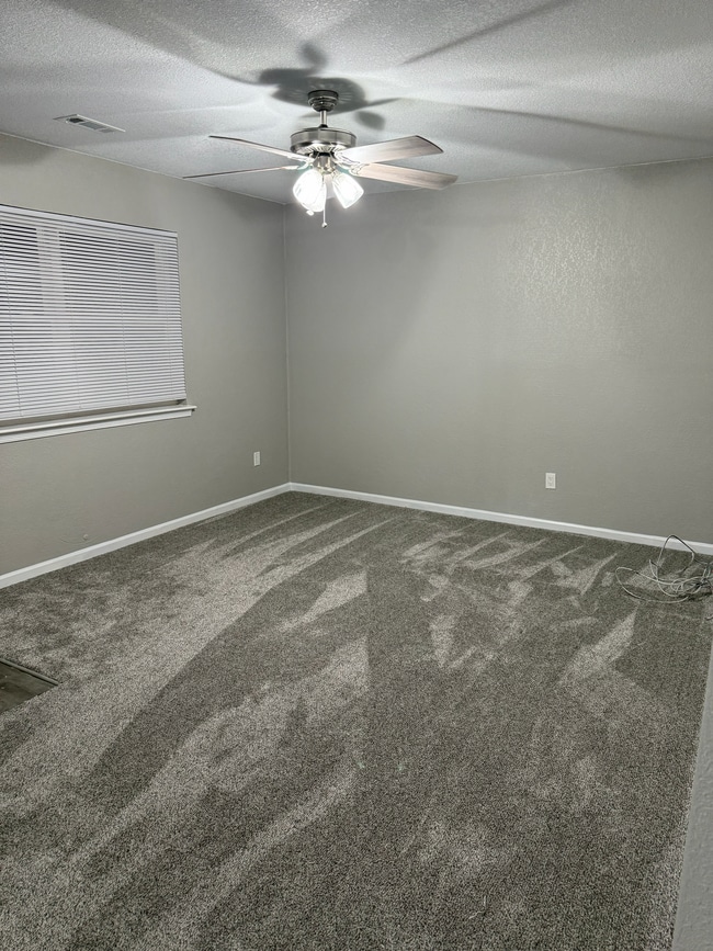 Photo - 6021 Camellia Dr Unidad A
