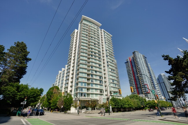 Building Photo - 105-161 West Georgia Street Unit 105