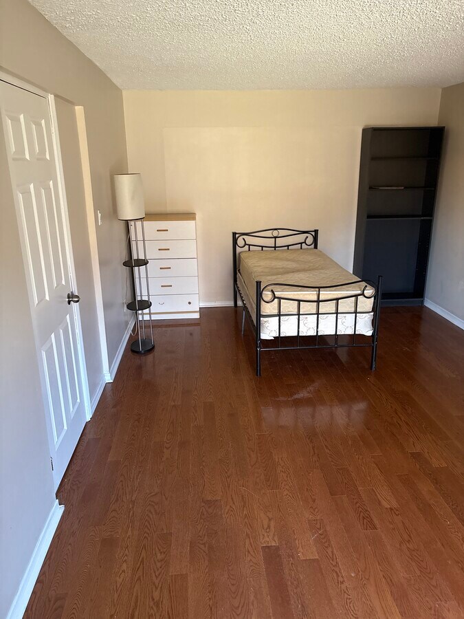 Photo - 202 Gwendolyn St