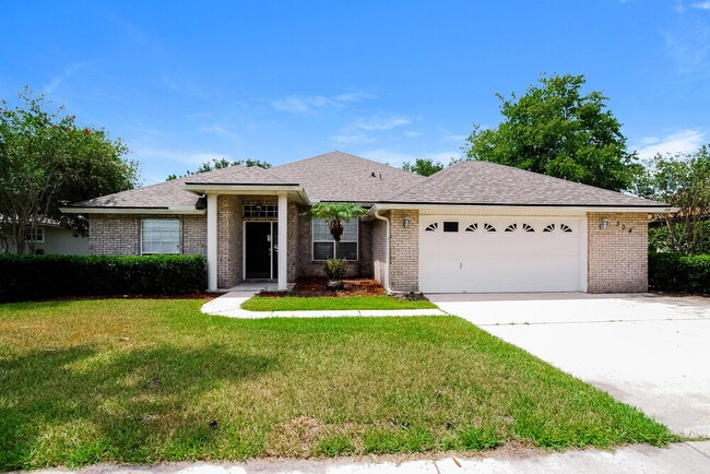 Building Photo - 304 Carolina Jasmine Ln Rental