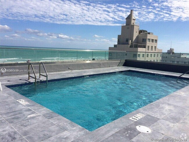 Building Photo - 1255 Collins Ave Unit 507 Rental