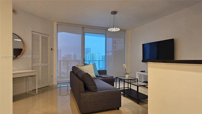 Photo - 300 S Biscayne Blvd Unit T-2905