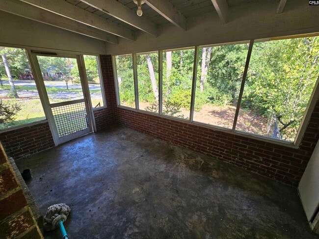 Photo - 1507 Brennen Rd