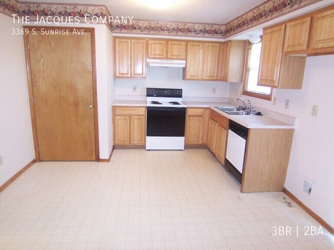 Photo - 3369 S Sunrise Ave