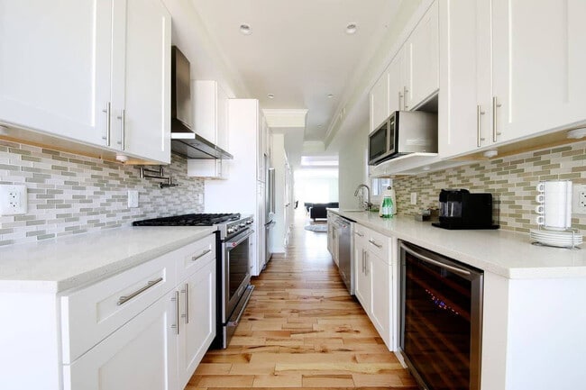 1710 A St SE Unit SI ID1238467P