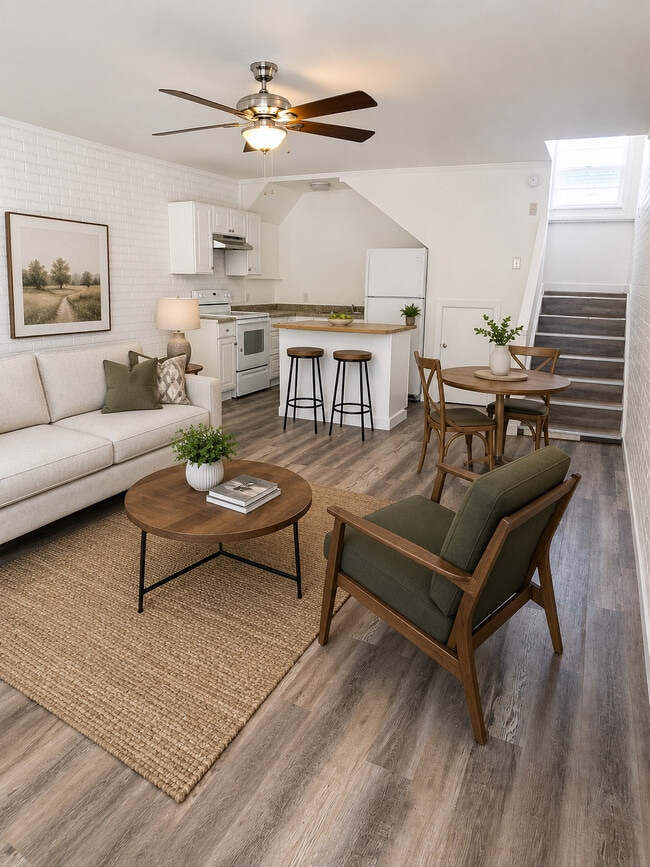 Photo - 804 E Hall St