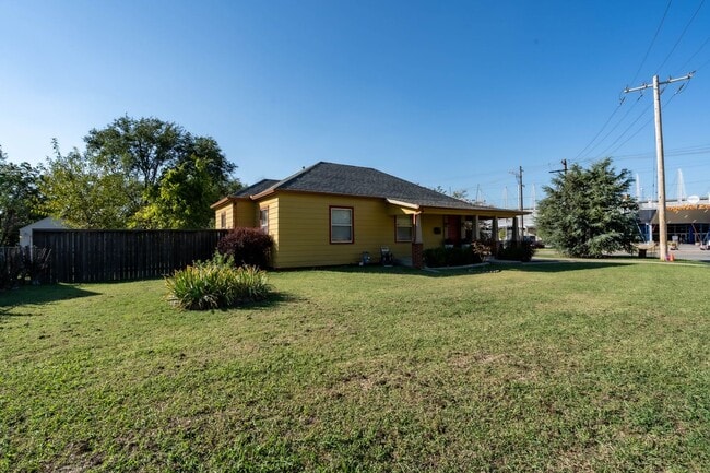 Photo - 2 Bed | 2 Bath | Mid Town