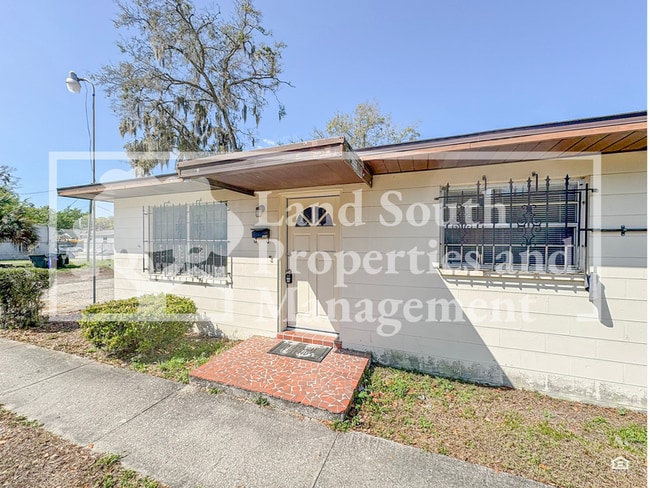 Building Photo - 322 Ariana St