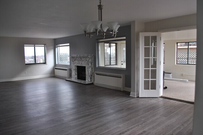 Photo - The Tuscany Apartments 300 Washington Rd.