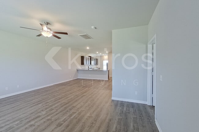 Photo - 821 NW 4th St