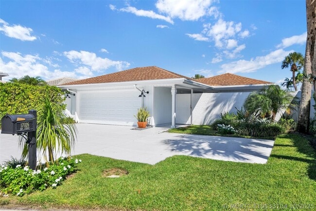 Photo - 17026 Bay St