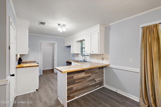 Photo - 548 Vineland Dr