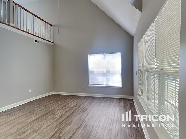 Photo - 367 Olde North Church Dr