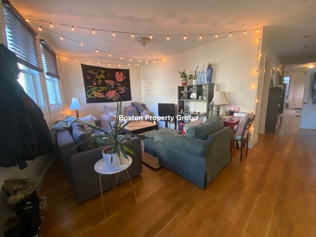 51 Calumet St Unit 1