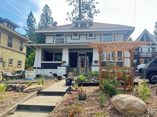 Building Photo - 801 S Lincoln St Rental