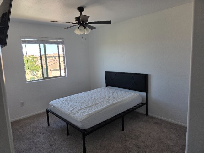 Photo - 6914 Feather Hl St