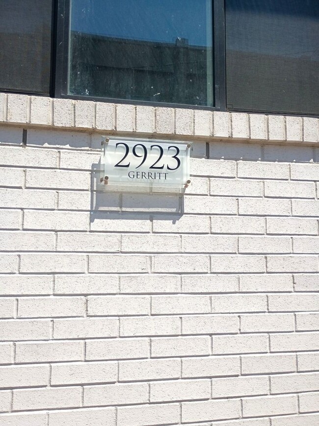 Photo - Stunning 4-Bedroom Townhome in Grays Ferry! Available NOW!