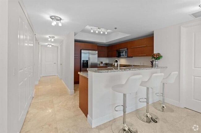 Building Photo - 2641 N Flamingo Rd Unit 901N Rental