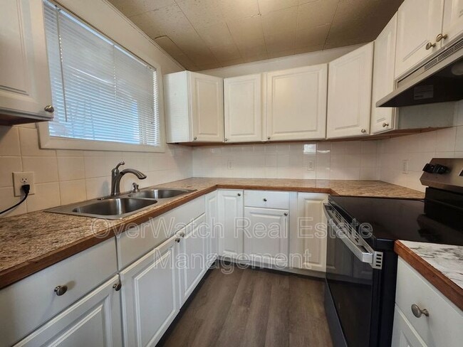 Photo - 3103 Eide St Unit L