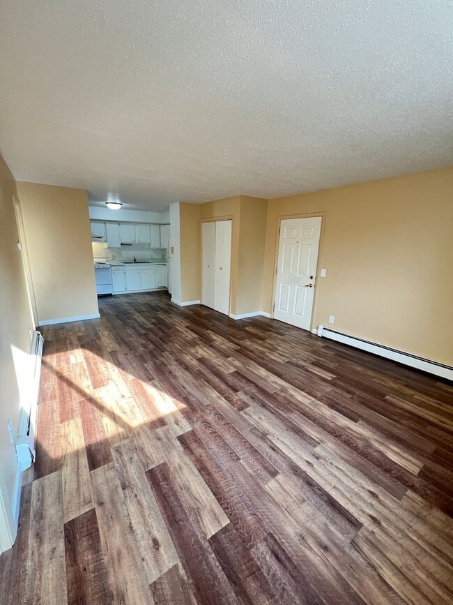 Renovated 2 Bedroom Apartment - AVAILABLE ... - Renovated 2 Bedroom Apartment - AVAILABLE ... Unit 1516 N 16th St - 1