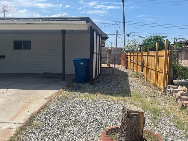 Photo - 5055 Blanton Dr