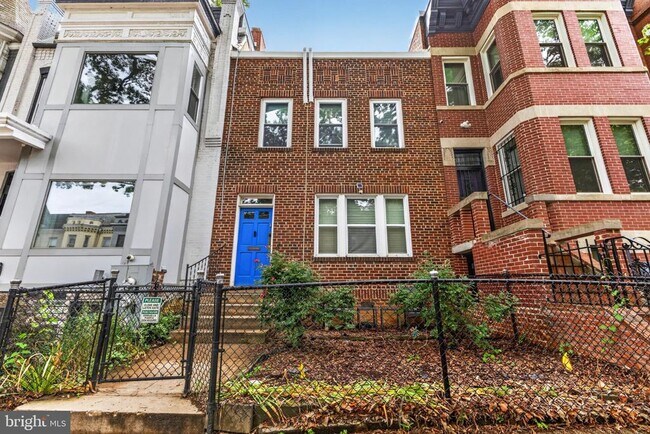 46 Quincy Pl NE