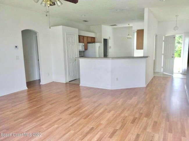 1387 Ginza Rd NW