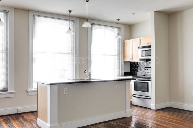 Photo - 1321 1/2 E Main St Unidad 313