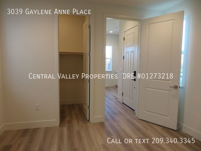 Photo - 3039 Gaylene Ann Pl