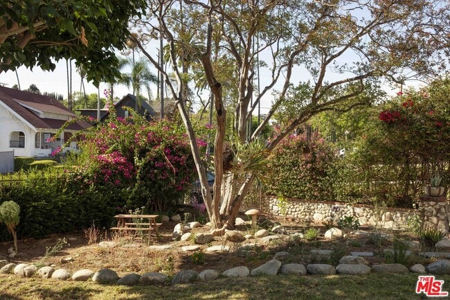 Photo - 5662 Berkshire Dr
