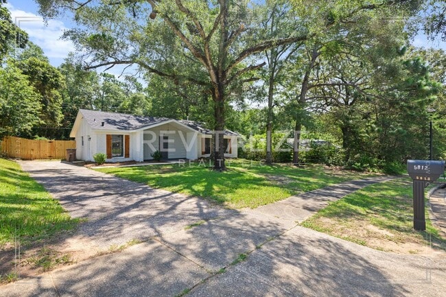 Photo - Cozy Home – FULLY UPDATED