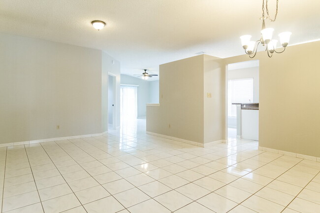 Photo - 7930 Soft Pine Cir