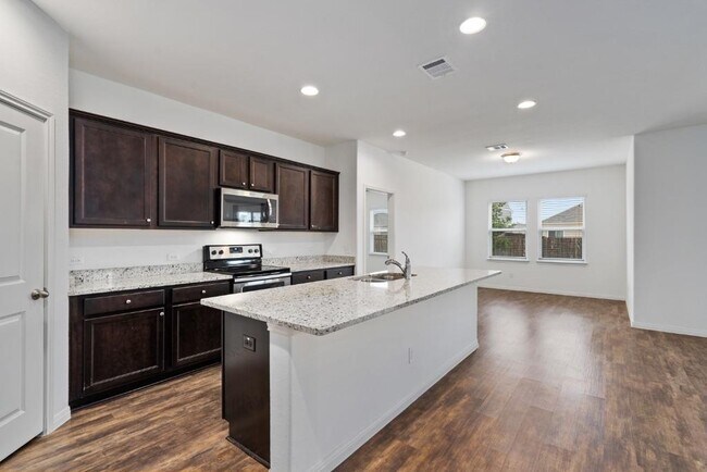 Photo - 13904 Mark Christopher Wy