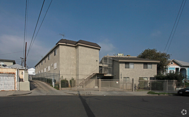 1815 East 2nd Street - 1815 East 2nd Street Apartments