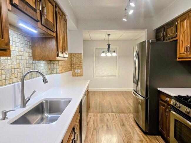 Photo - 3803 N Pacific Ave