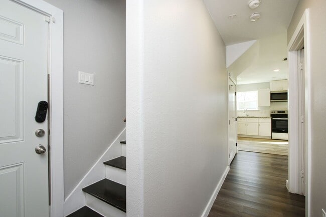 Photo - For Lease-Housing Vouchers Accepted | 3 Bed, 2 Bath | 1,150 Sq Ft | Warwick Place |
