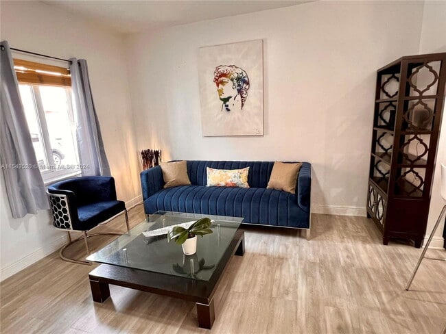 Photo - 5984 SW 8th St