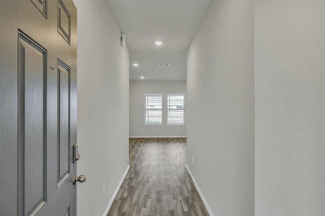 Photo - 225 Pecos Dr