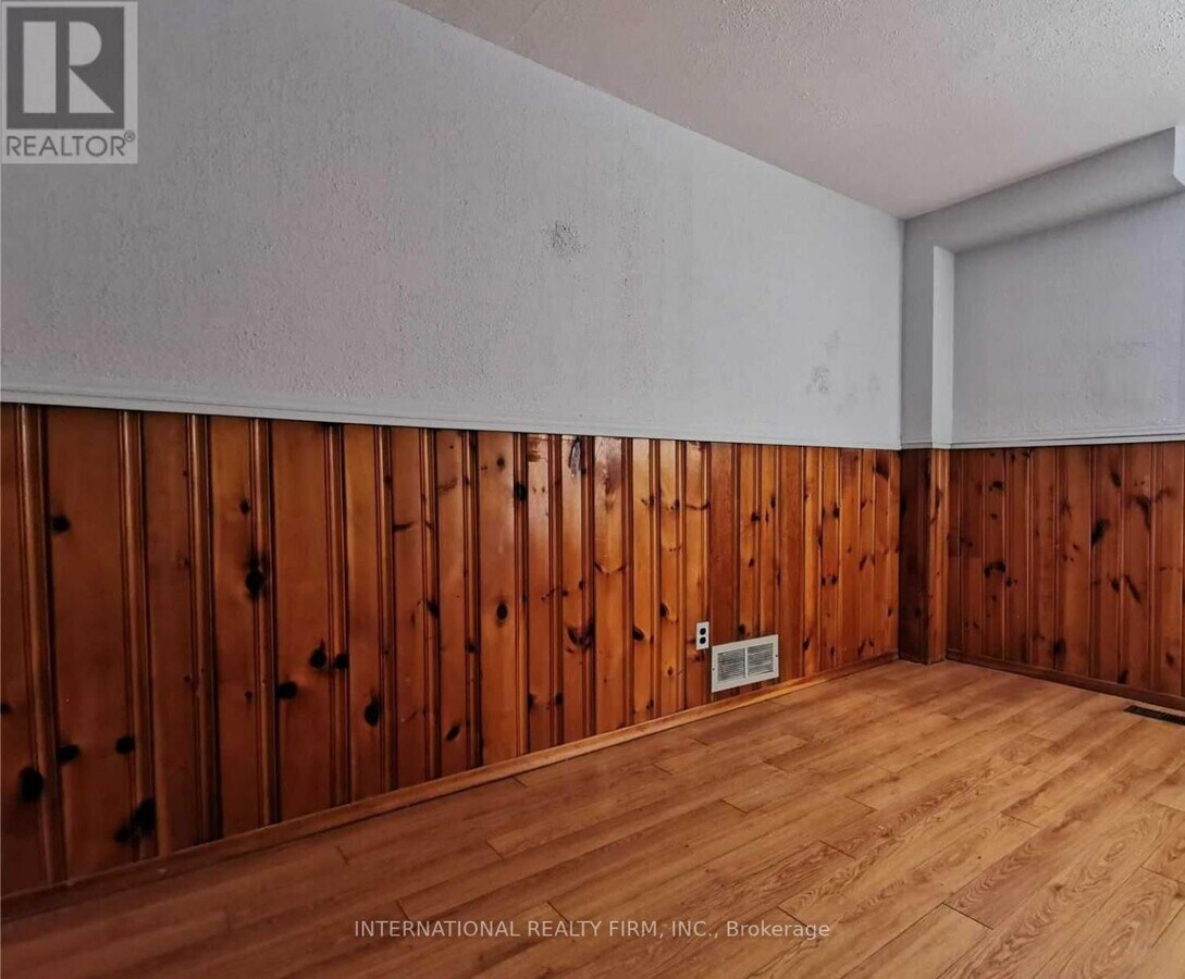 Photo - 280 Cook St