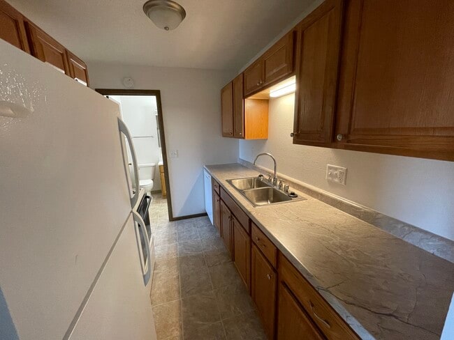 Photo - Cliffside Apartments