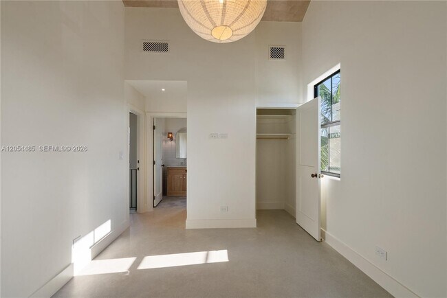 Photo - 3620 Plaza St