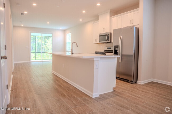 Building Photo - 308 Spruce Hl Pt Rental
