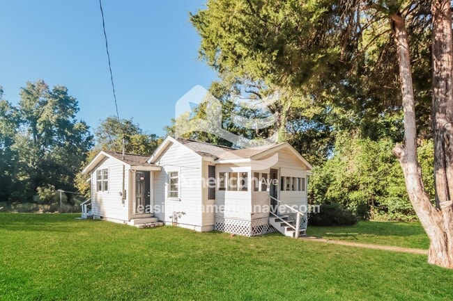 Photo - 6910 Forrest Rd