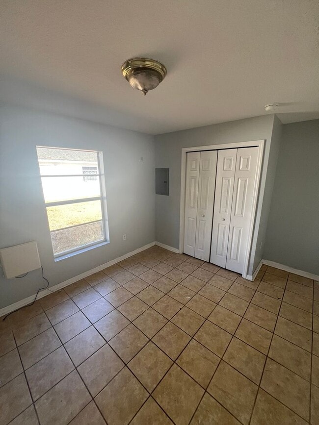 Photo - SPACIOUS 2BR/1BA Duplex, Vaulted Ceilings, More! NO APPLICATION FEE!