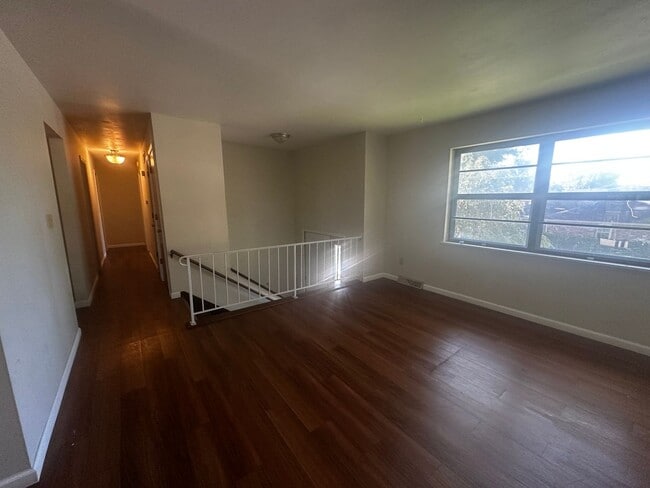 Photo - 1101 Krohn St