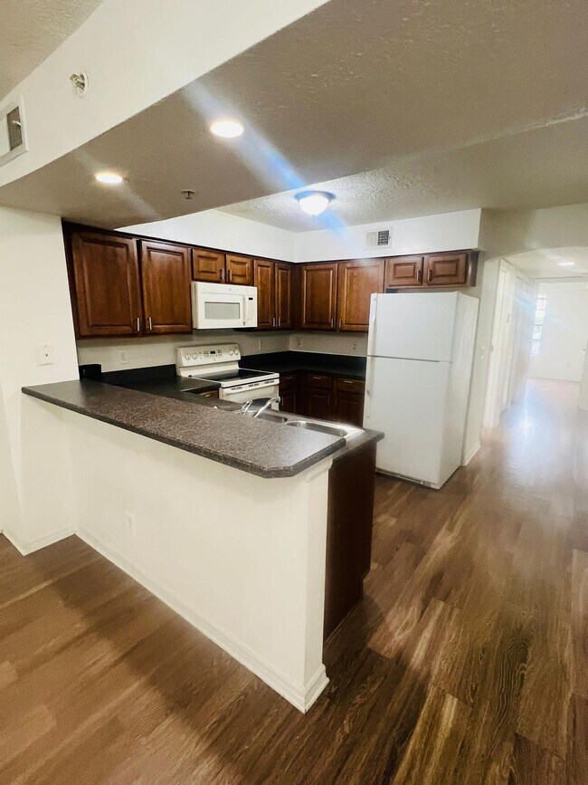 Photo - 2323 McCoy Rd