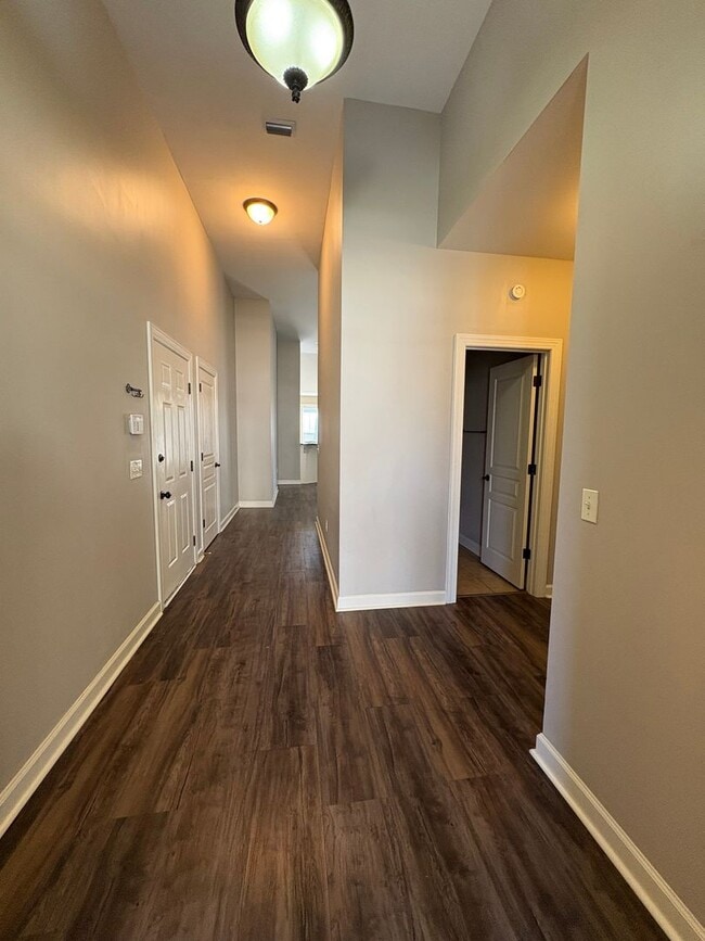 Photo - 540 Orchard Cir