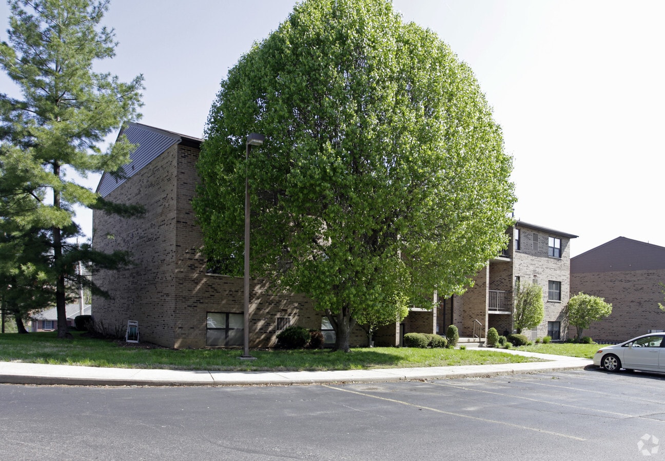 Tollbridge Manor - Tollbridge Manor