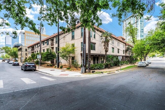 Photo - 505 W 7th St Condo Unit 208