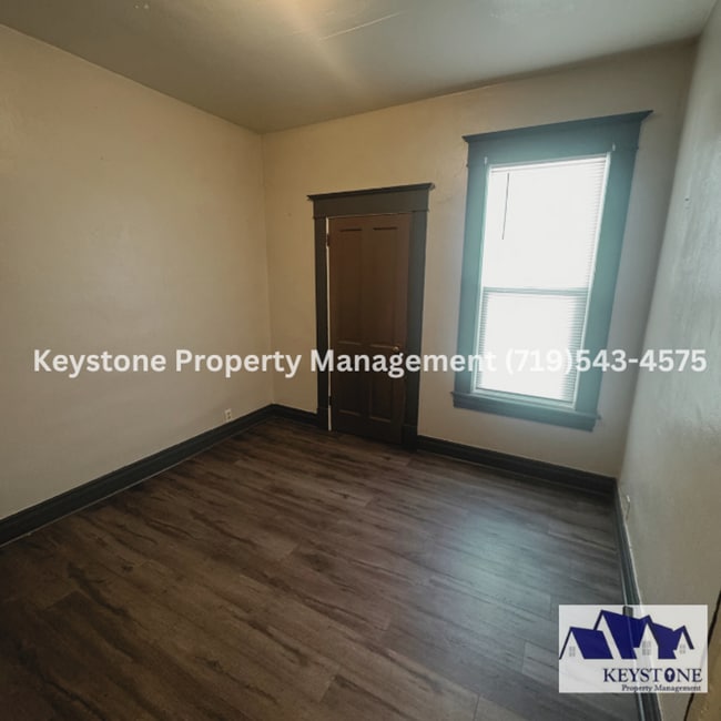 Photo - Dog Friendly!!! Centrally Located - House with 2 Bedroom/1 Bath - $1000/$1000